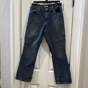 Levi's 550 Women's Dark Blue Bootcut Jeans. Size 6 Short/petite.